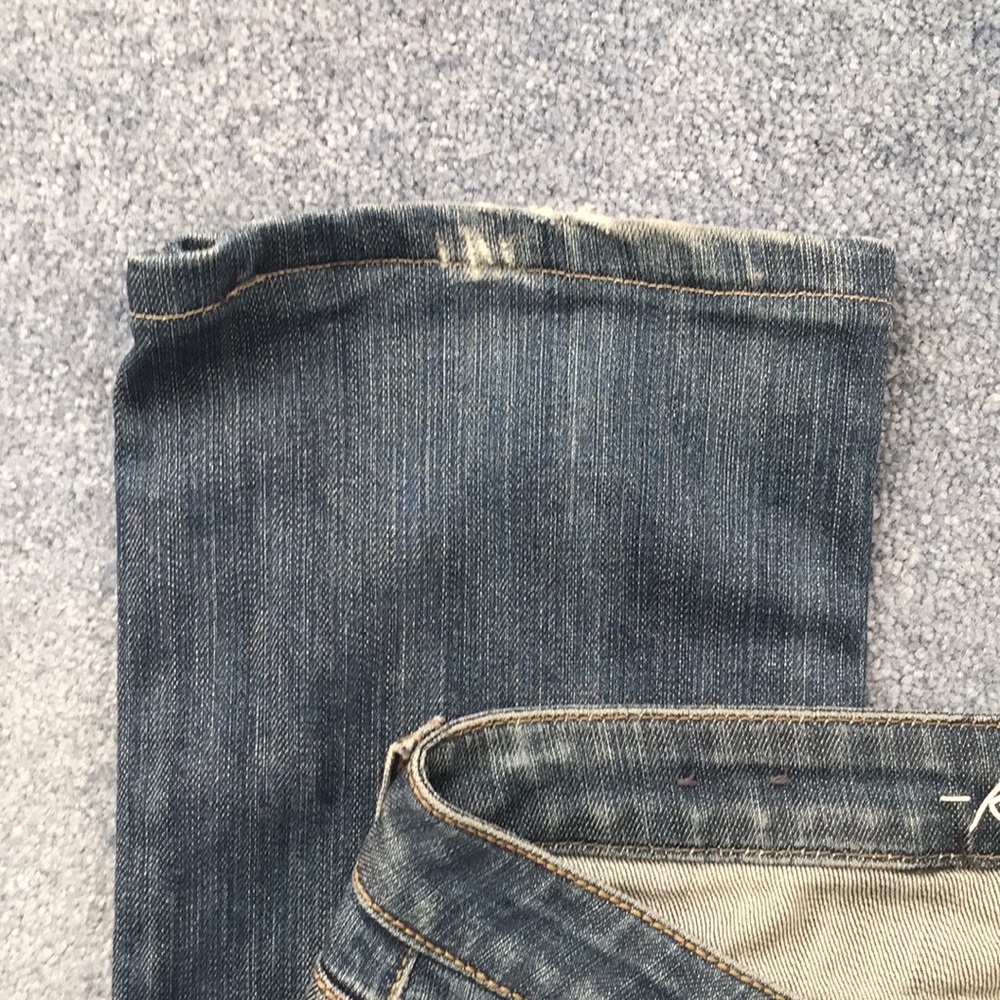 Kenneth Cole Jeans - Picture 4 of 5